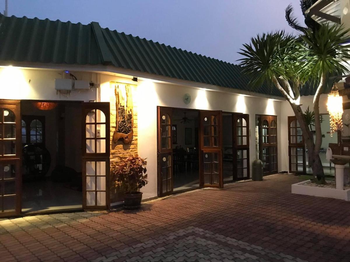 The Beach Boutique Resort Ban Pak Nam Pran Exterior foto