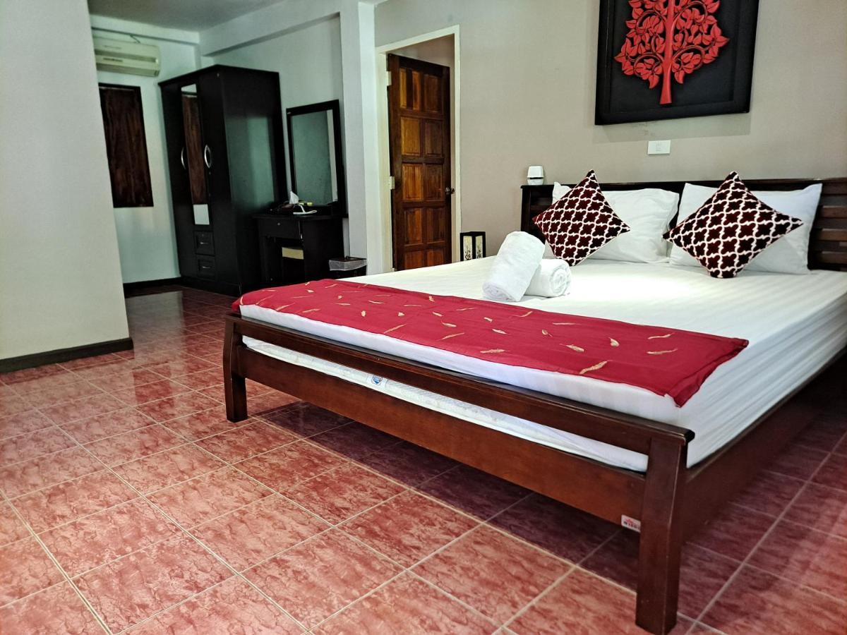 The Beach Boutique Resort Ban Pak Nam Pran Exterior foto