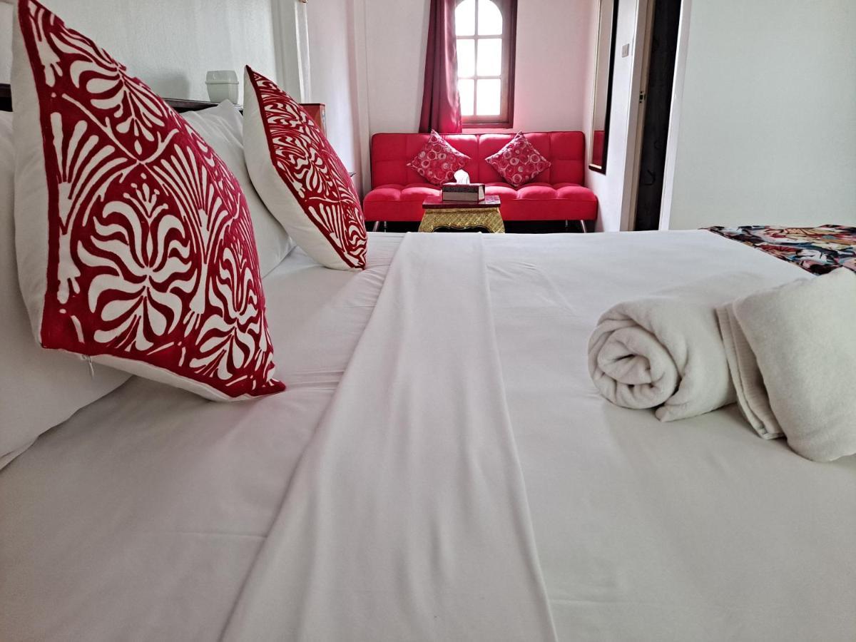 The Beach Boutique Resort Ban Pak Nam Pran Exterior foto