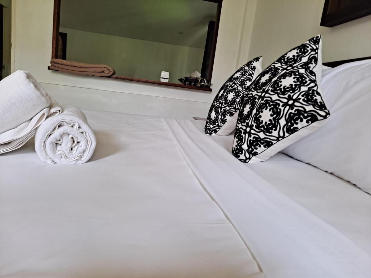 The Beach Boutique Resort Ban Pak Nam Pran Exterior foto